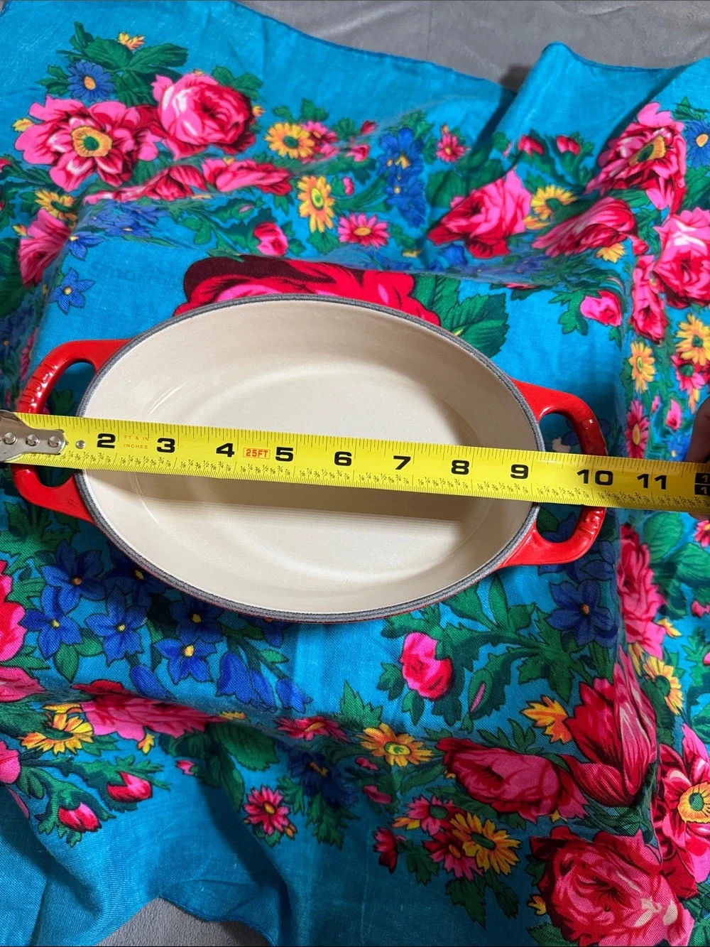 Le Creuset Red Oval 8” Enamel cooking oval baker-server